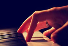 钙钛矿太阳能电池研制成功